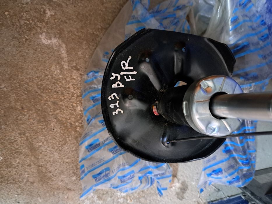 Амортизатор на мазду