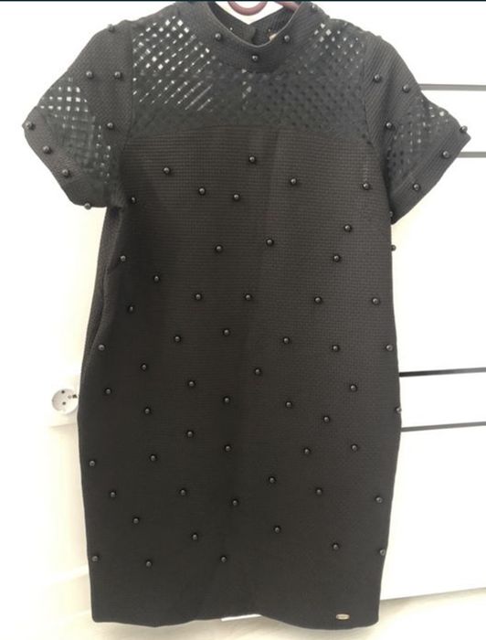 Продам черное платье.