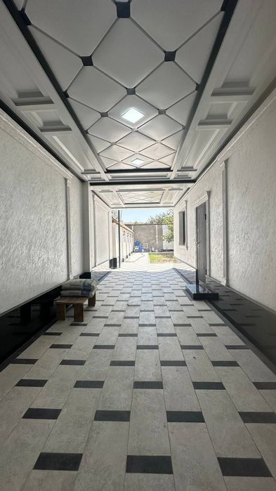 Продается 
Евро дом 
Кибрай центр
3 сотки 
5 комнат + кухня-зал
240м²