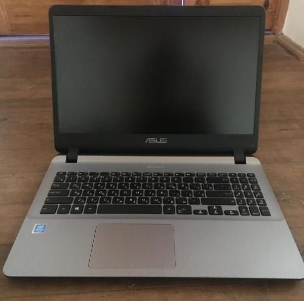 Ноутбук Asus x507