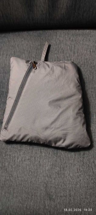 Peak Performance-ветровка   L