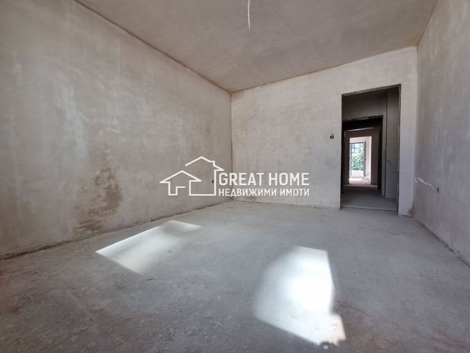 Тристаен Апартамент ! В Нова Жилищна Сграда !