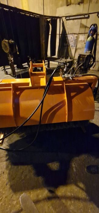 Perie maturatoare pentru excavator