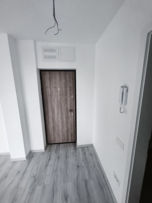 Vând apartament cu 2 camere