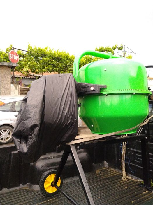 Betoniera mică 180 litri