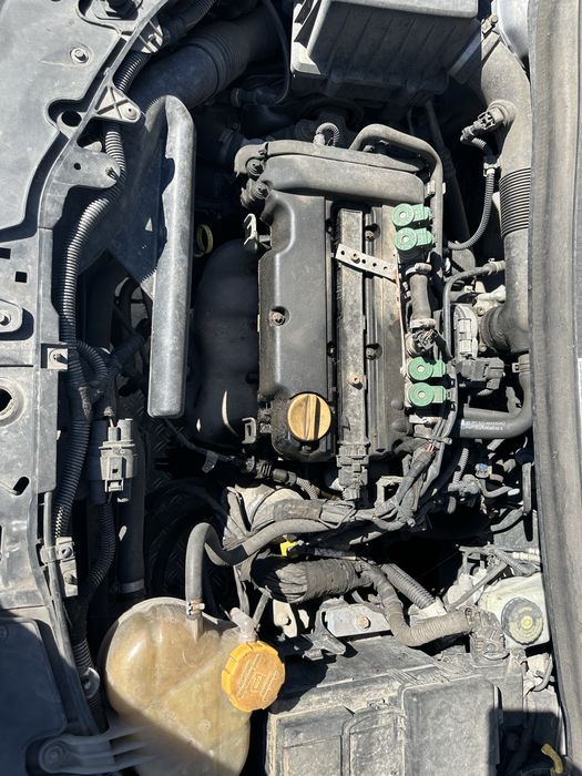 Opel Corsa D 1.4i на части