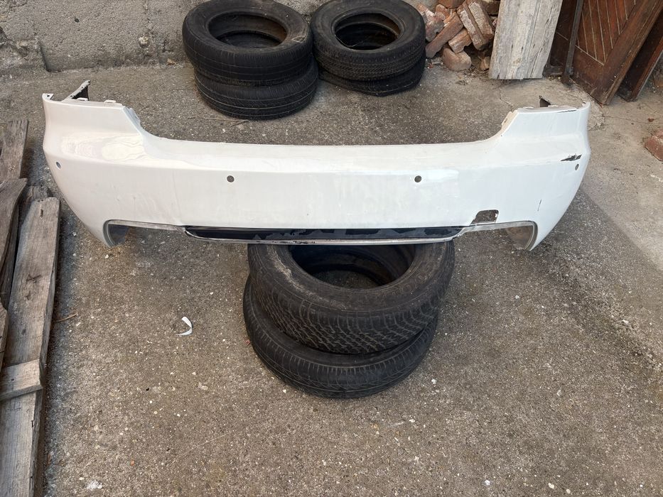 Продавам оригинална задна броня от е92