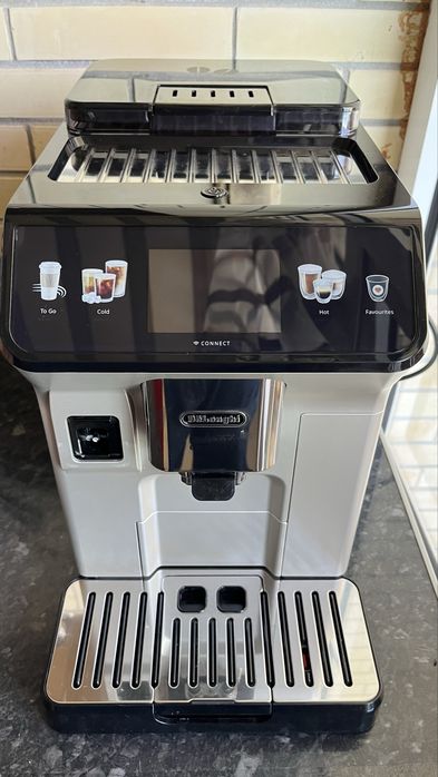 Кофемашина Delonghi Eletta Explore wifi connect. Новый