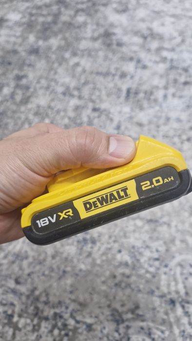 Шуруповерт Dewalt dcd708 оригинальный
