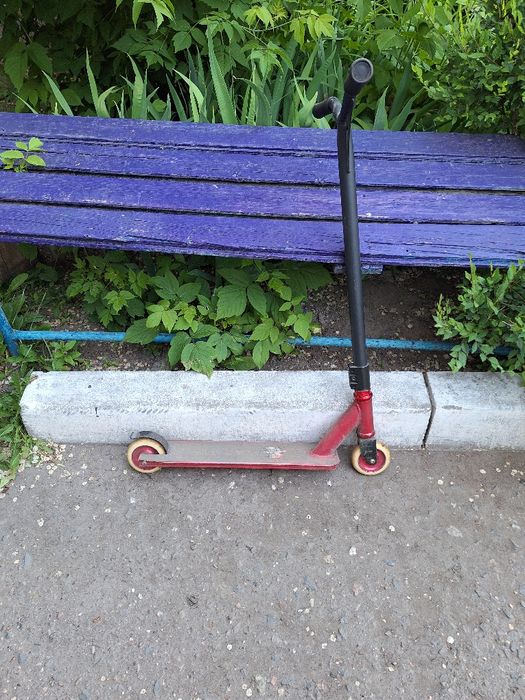 Самокат трюковой