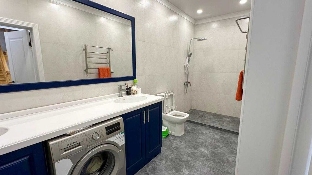 Продается дом в Восточном мкр Константин империя