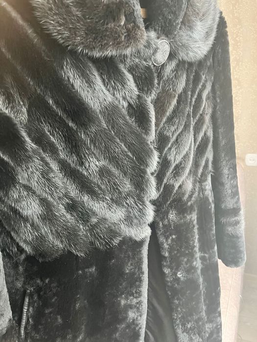 Продаю шубу мутон с норкой