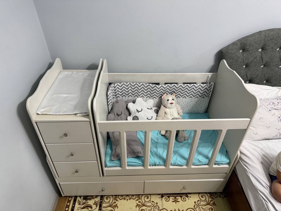 Детская кровать сделана из МДФ, Пользовались аккуратно,.
