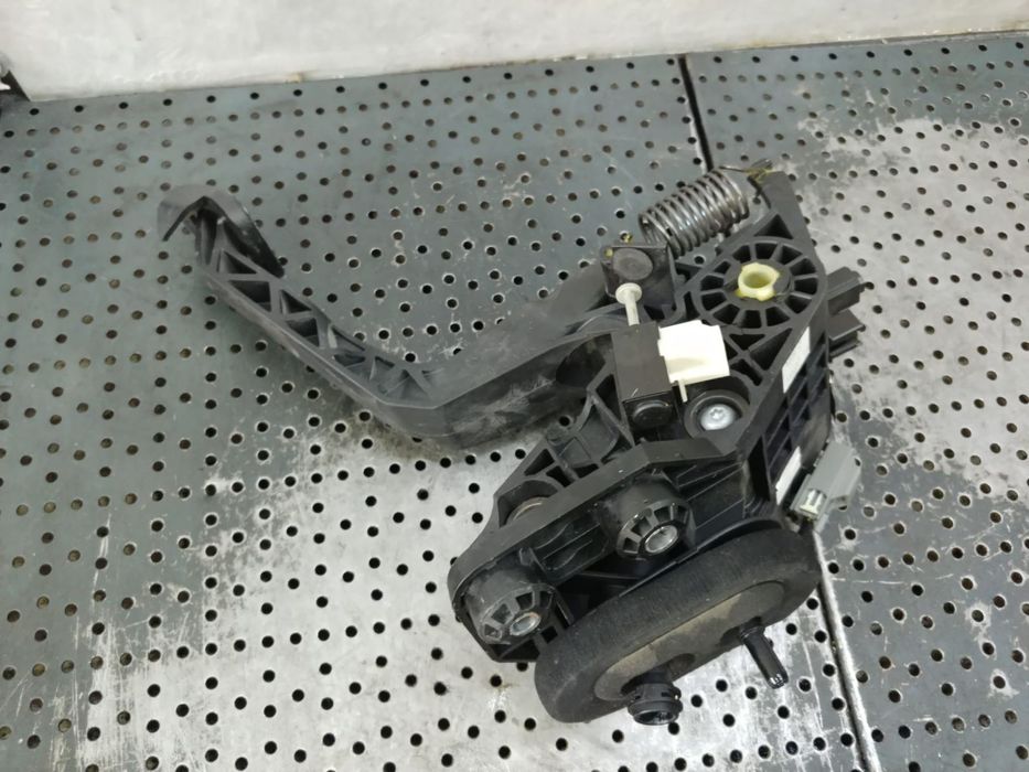 pedala ambreiaj 1.5 tdci ford transit courier c4a  2022  ey16-7b633-ab
