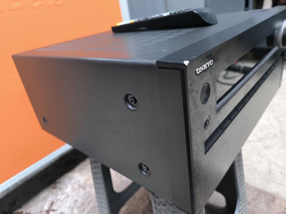 Onkyo tx nr 818  7x135 watt