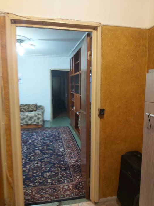 PRORIETAR vand apartament 3 camere sector4