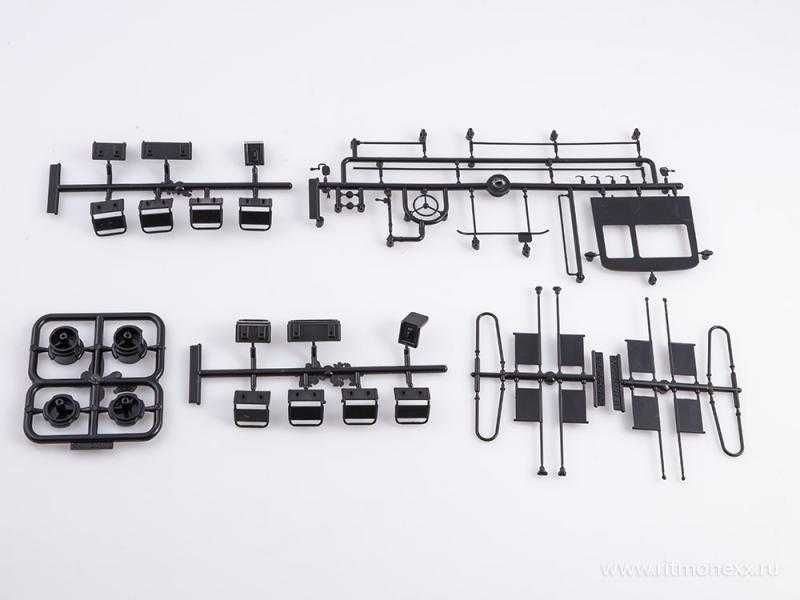 Продам сборная модель в масштабе 1:43 ЛиАЗ автобус 677П от AVD Models