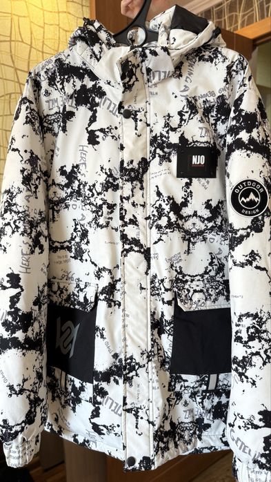 Продам верхнюю одежду