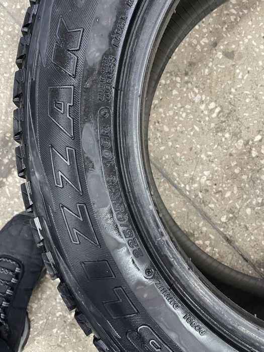 резина зимняя 225/65/18