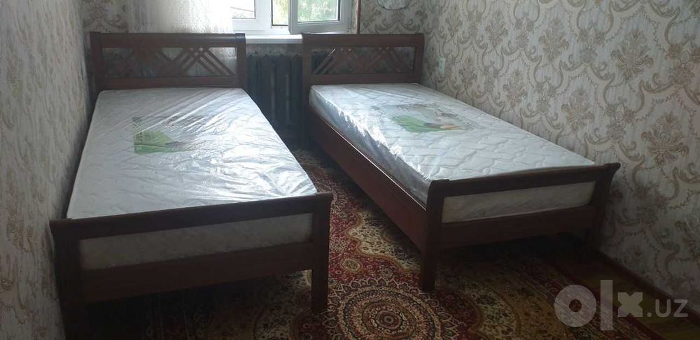 Кровать новая из твердой пароды массива