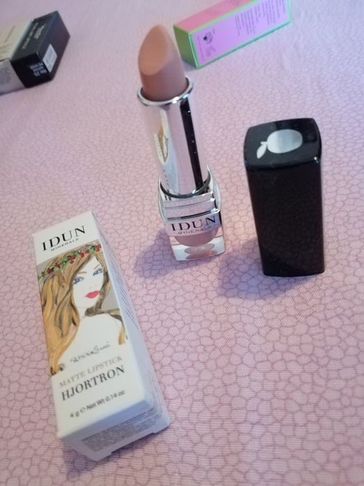 Ново Червило IDUN