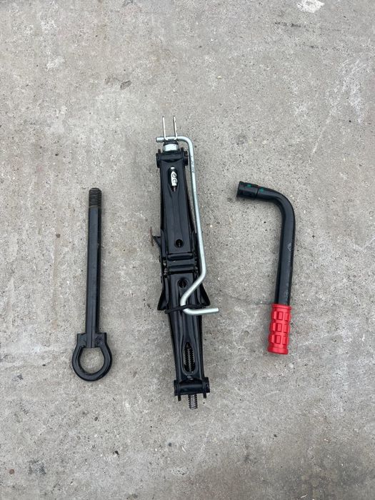 Kit roata rezerva Dacia Logan*Sandero*Clio*R15*4x100*OEM