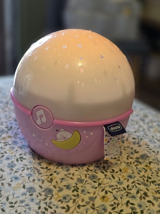 Lampa cu lumini si muzica Chicco