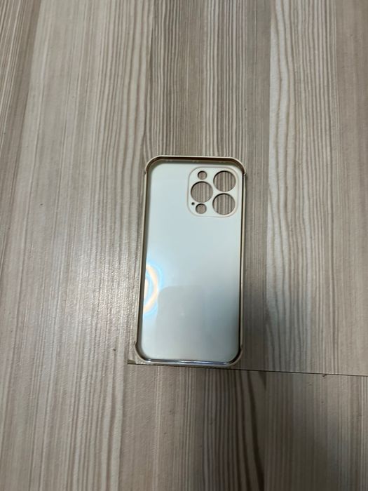Продавам калъф за iPhone 13PRO