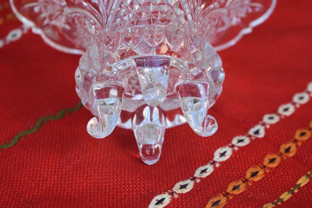 кристална кошничка