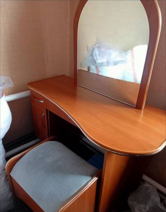 Туалетный столик