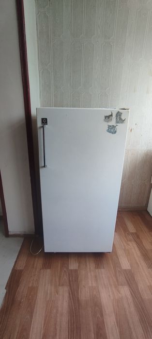 Холодильник хорошийм состояние