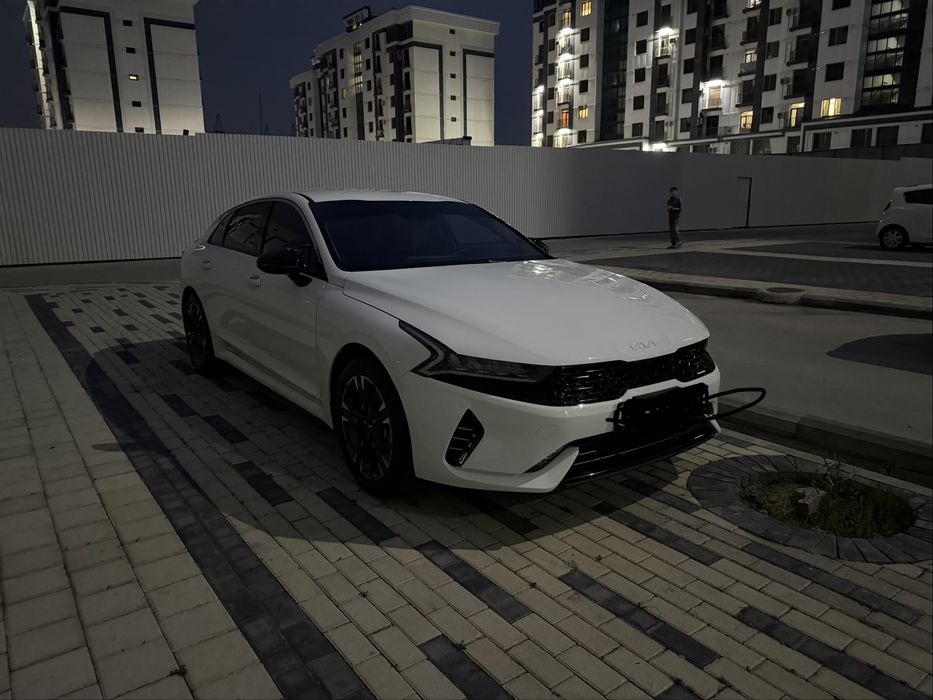 Kia k5 oq rangi kraska radnoy urilmagan