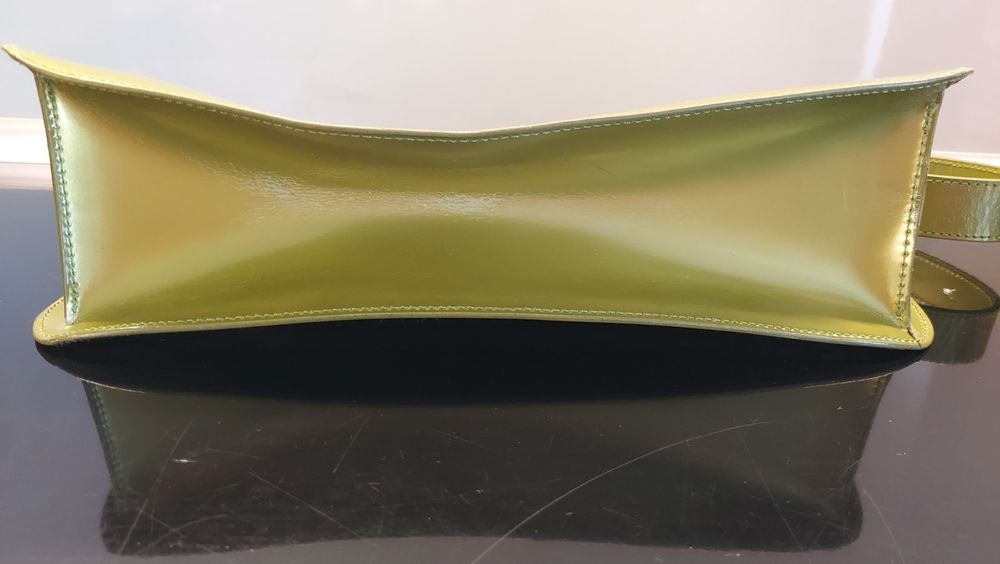 Кожена чанта на FURLA .