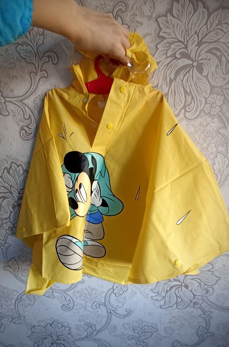 Продам курточки, комбез, рюкзак на девочку