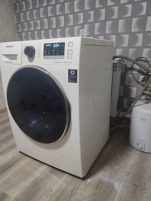 Продам стиральную машину Samsung