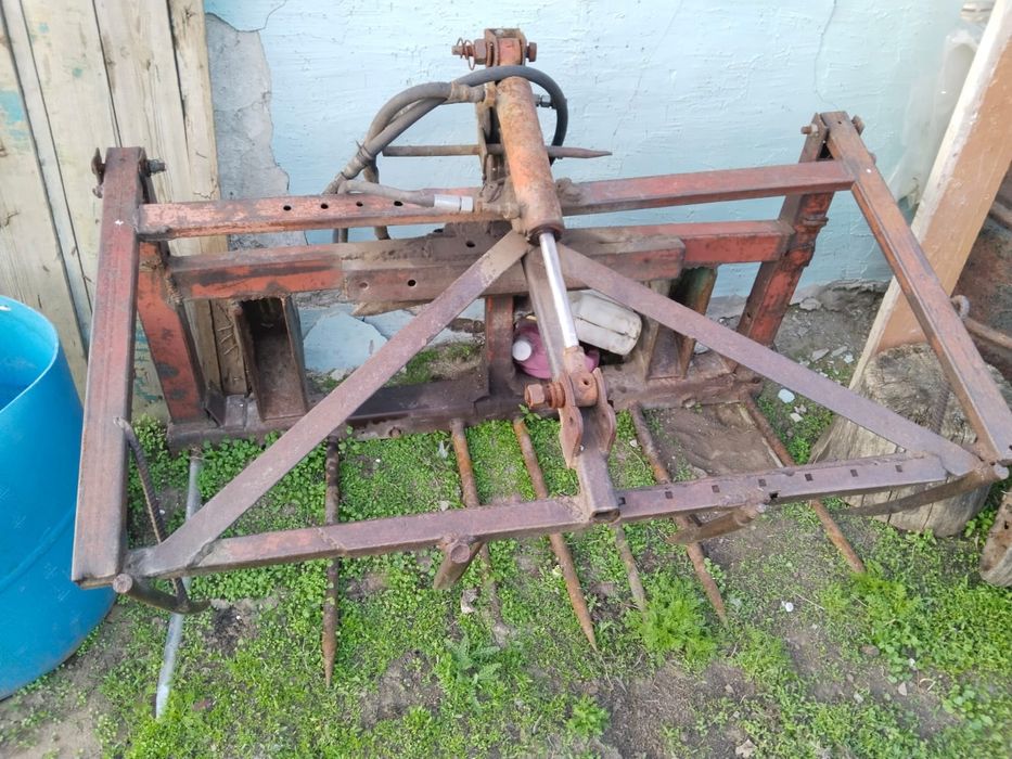 Трактор Телеги бочка грабли