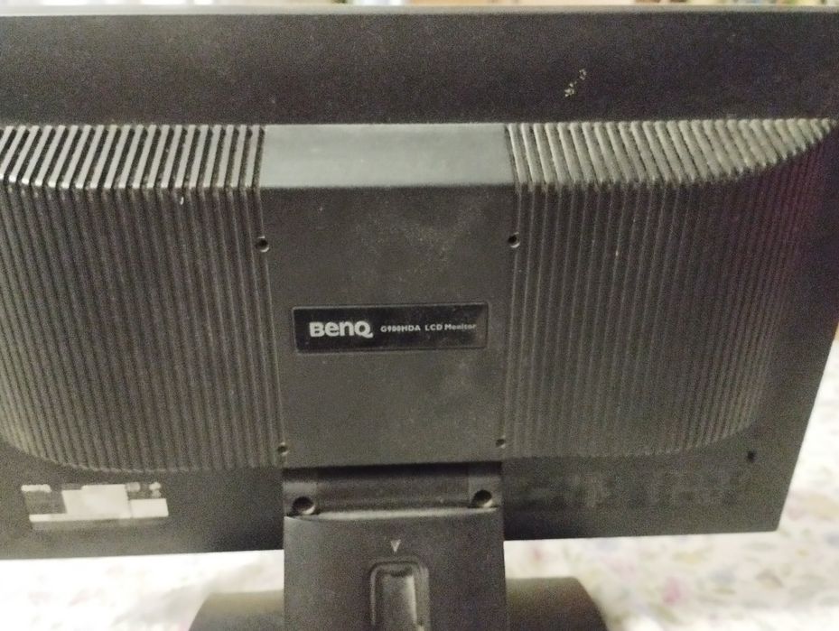 Samsung syncmaster sa 100 и benq g900hda