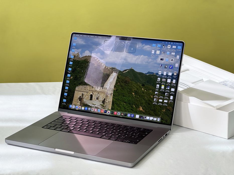 Macbook Pro 16 1m pro, 32 gb ram, 512 ssd