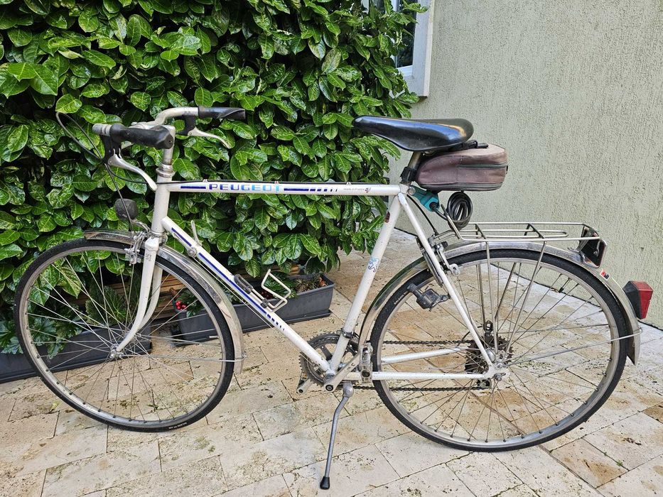Vând două biciclete Peugeot vintage