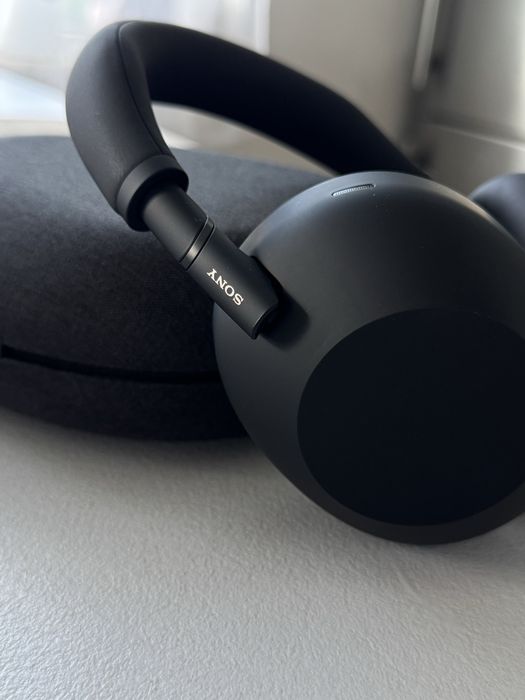 Чисто нови! Sony XM6 - безжични слушалки (топ модел) + Подарък