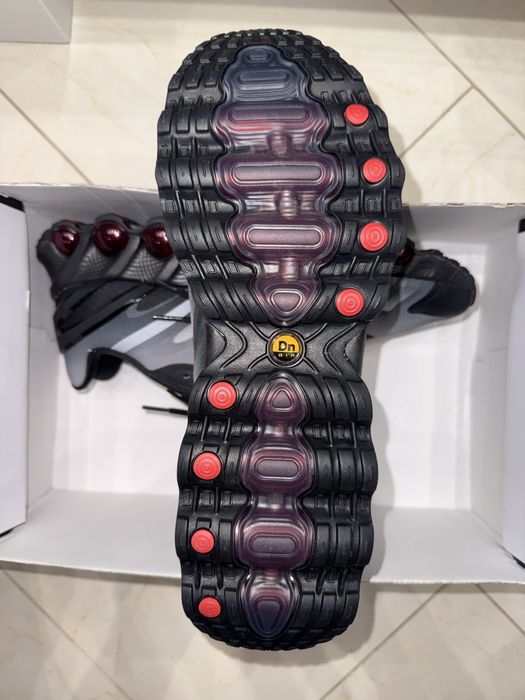 Маратонки Nike Air Max Dn8 “Black Anthracite Gym Red” - размер 46