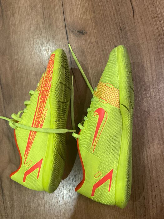 Pantofi sport fotbal băieți Nike 38