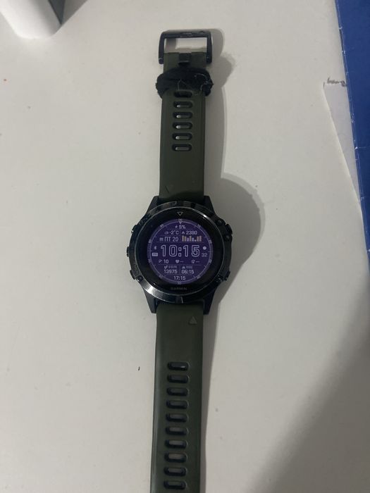 Продам часы Garmin 5s