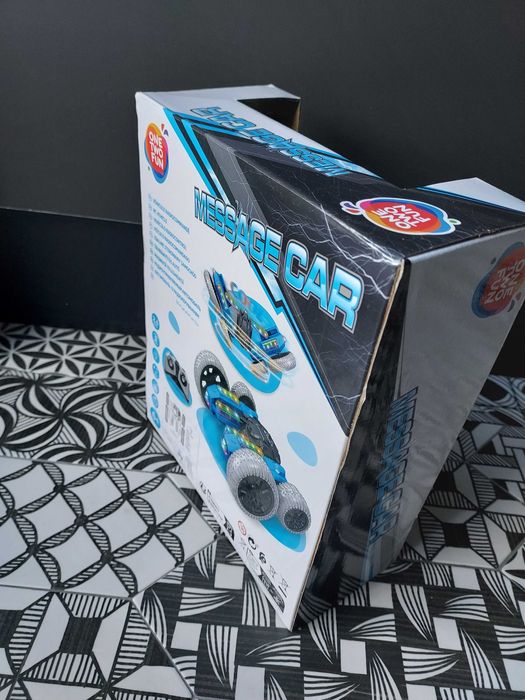 Masina cu telecomanda noua, Message Car