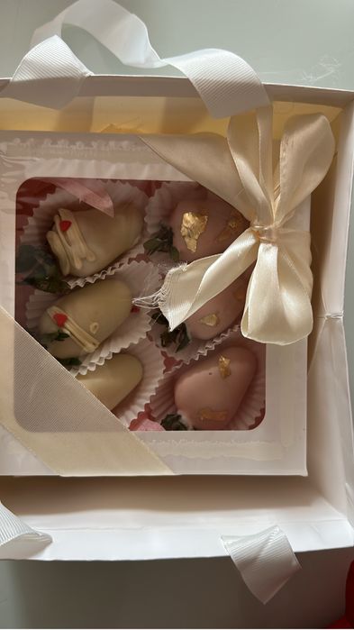 клубника в шоколаде