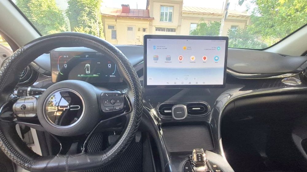 BYD e2 luxury position 2024