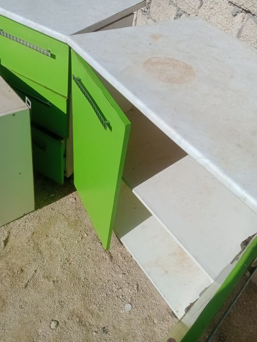 Үй жиһазы сатылады