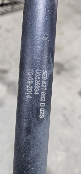 Amortizor hayon electric skoda Octavia 3 cod 8E9827851D ,8E9827852D