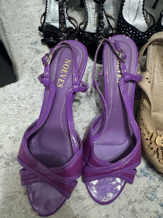 Отдаю обувь бесплатно