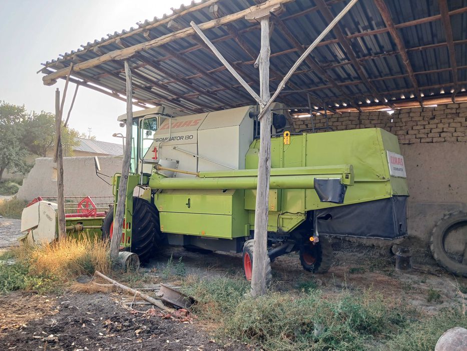 Cлаас ДОМИНAТОР-130 Комбайн